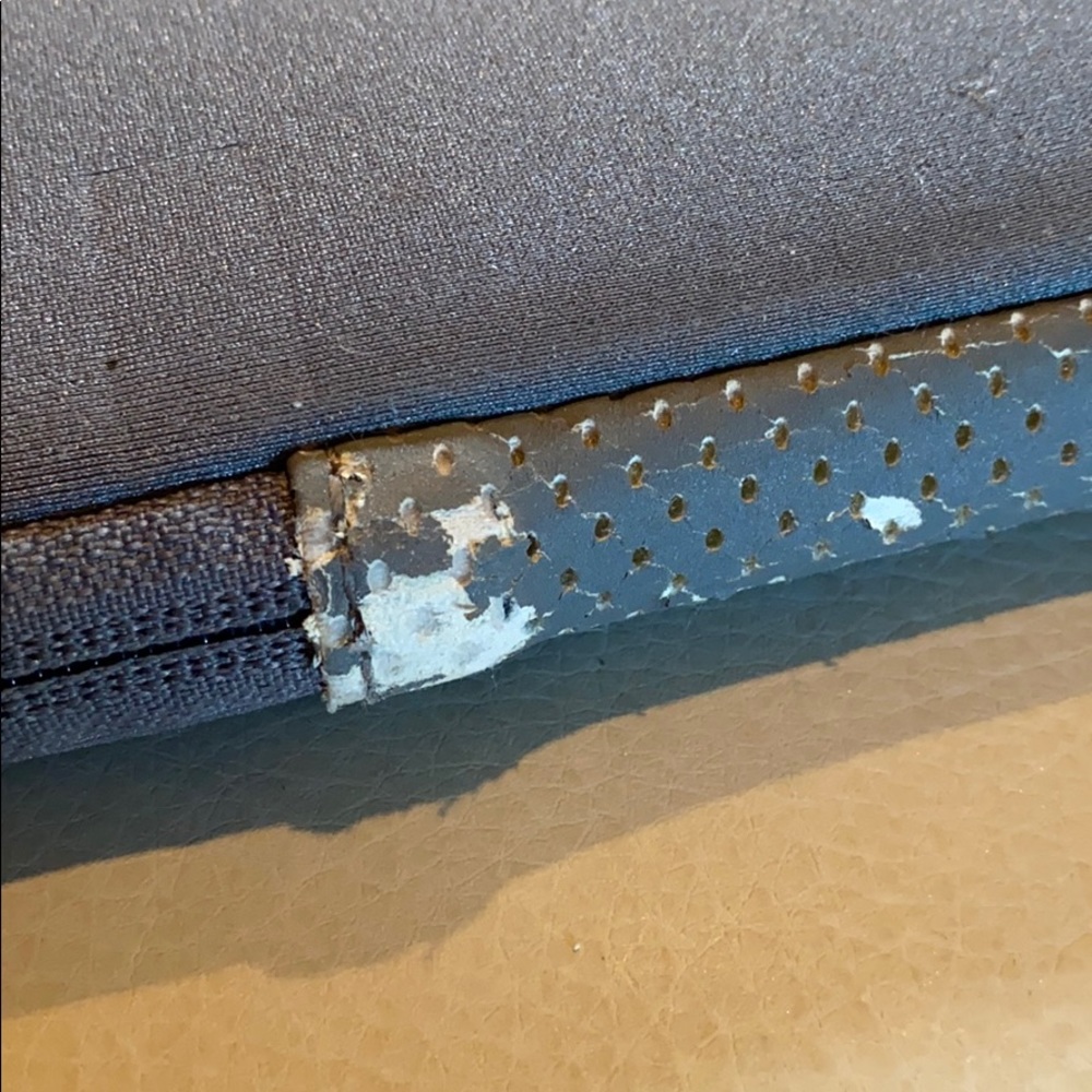 Incase 13” MacBook Pro or Air computer case - Picture 4 of 6